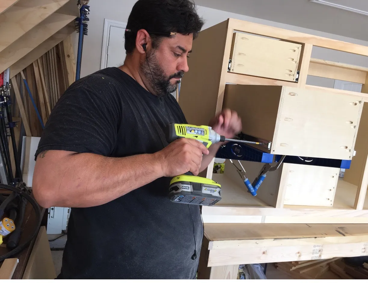 Thomas -owner of Midland Handyman Thomas -owner of Midland Handyman