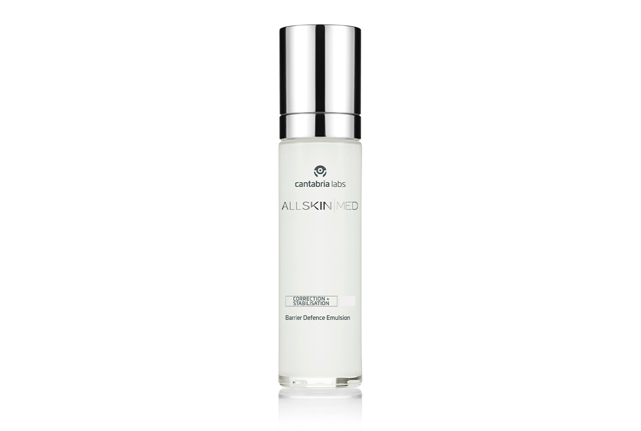All skin type’s emulsion that moisturise and preserve the skin barrier. For daily use to reinforce the skin as part of all anti-ageing treatments. Silk smooth finish and refreshing effect