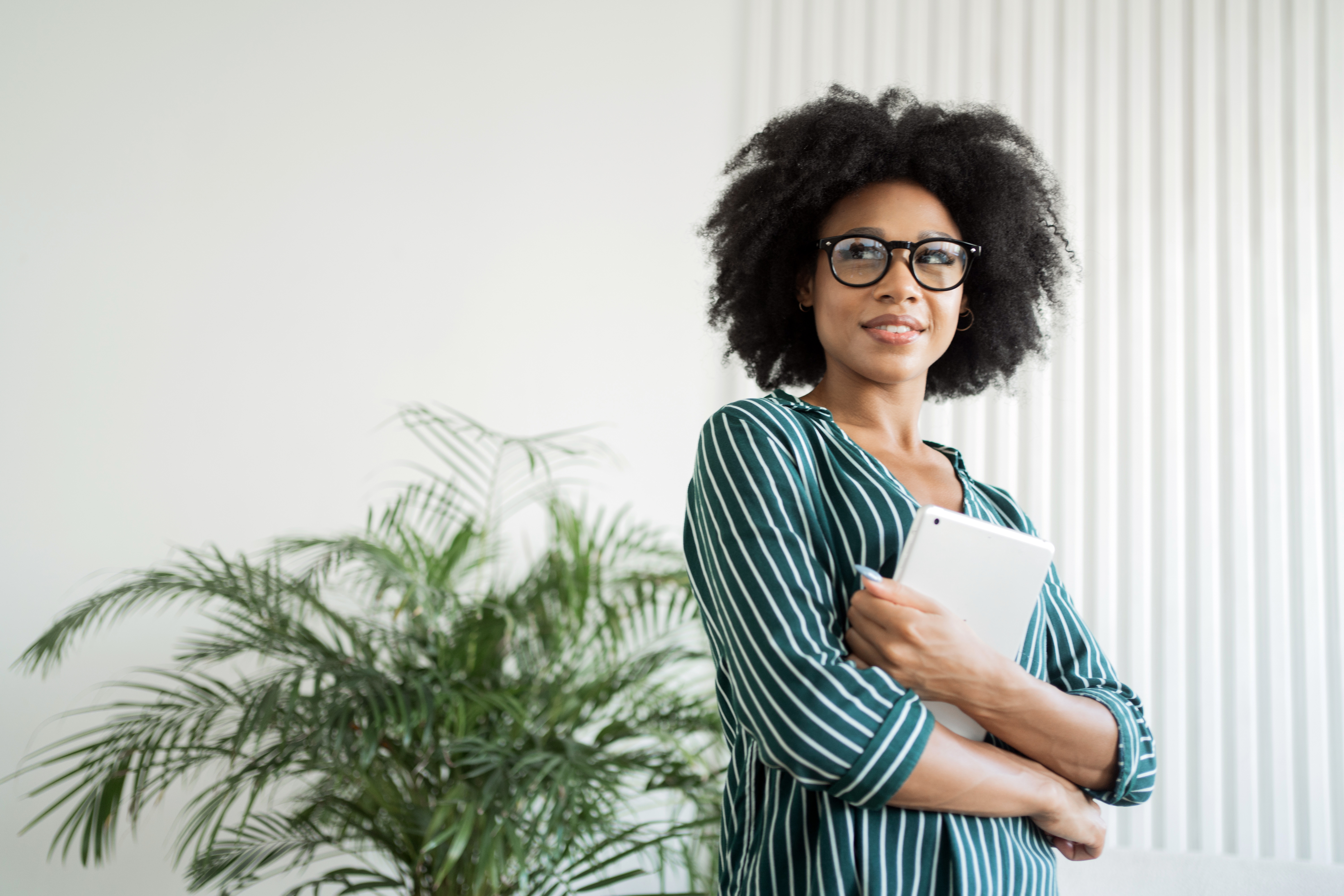 Why Building Wealth for Retirement Differs for Women and How to Adapt Successfully