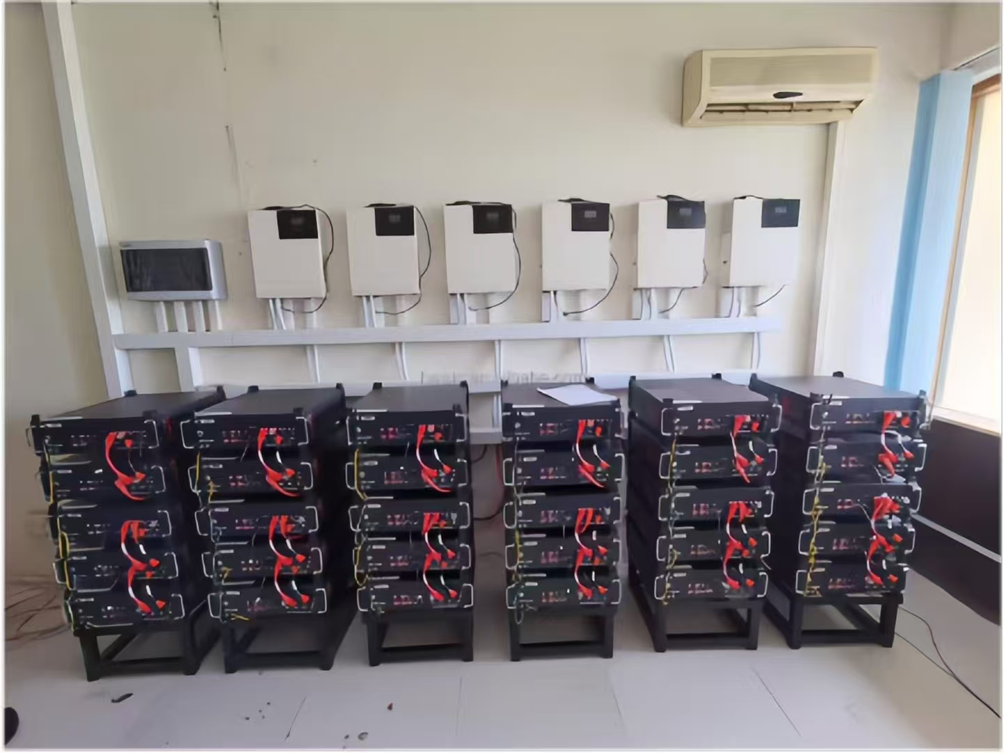 Professional Battery Bank & Inverter Setup