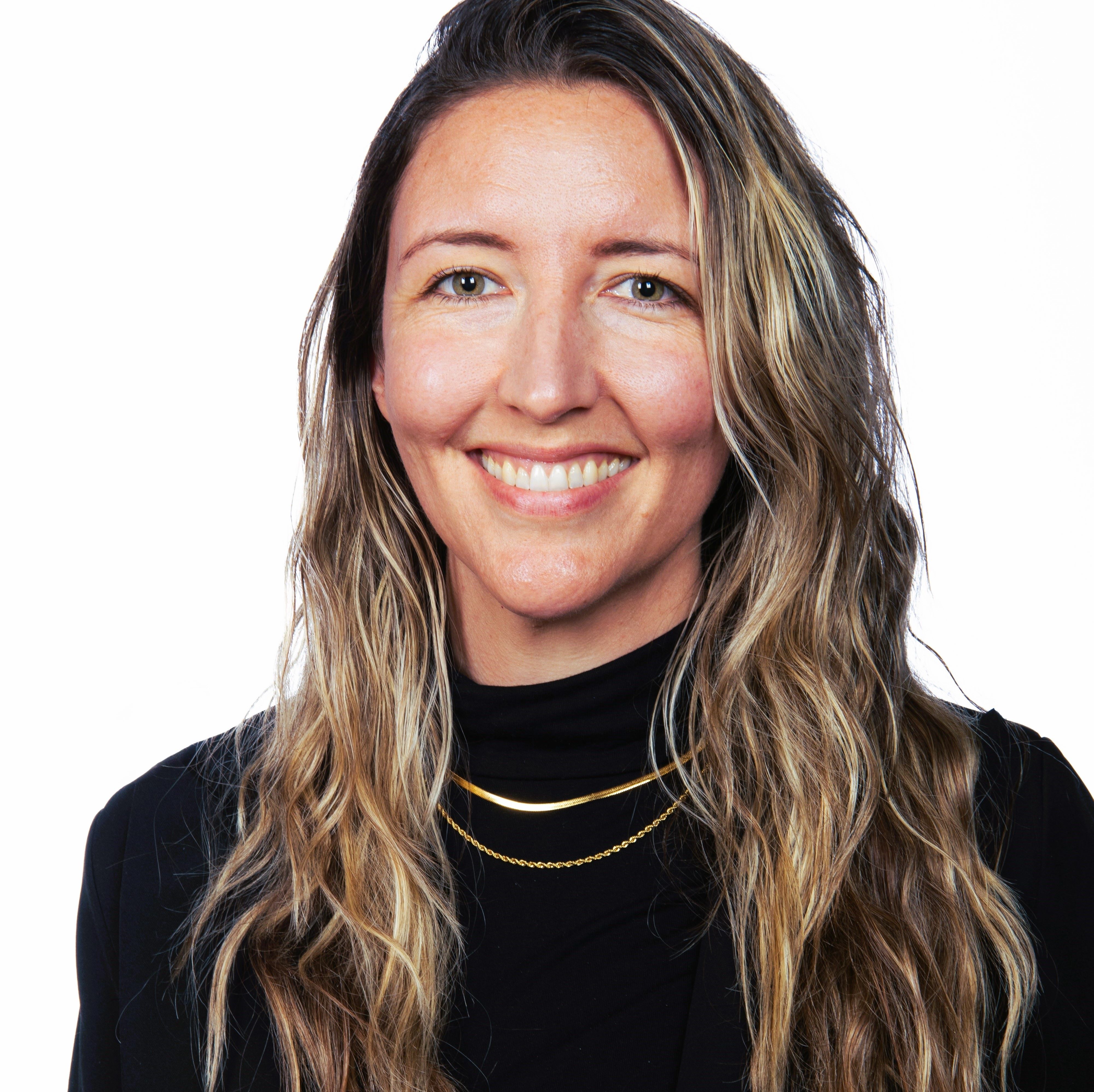 I am Arielle McGuinness, a dedicated customer experience coach with a passion for empowering frontline service teams. Through my blog, I share insightful stories and practical advice, drawing from my experiences in Colombia and beyond. My writing explores the nuances of customer interactions, highlighting the importance of transparency, emotional connection, and the small details that make a significant impact. Join me as I delve into the world of customer service, offering strategies to enhance your customer experience journey.