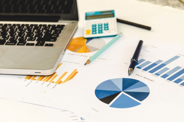 Captura clientes en los micro-momentos. Aprende cómo la segmentación de intenciones y las respuestas rápidas en marketing digital pueden aumentar las conversiones y hacer que tu marca esté siempre presente en el momento adecuado.