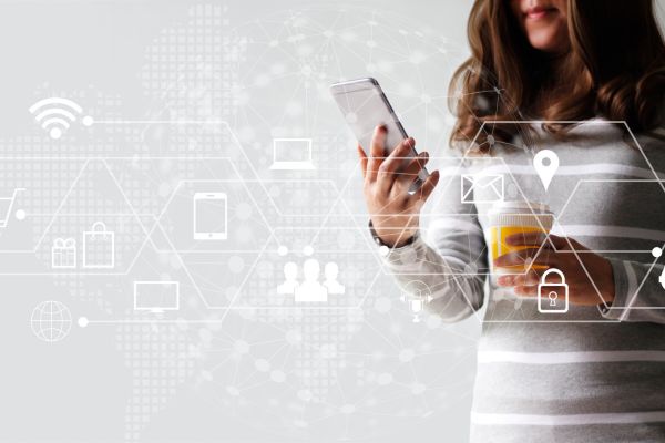 Dark Marketing: La Estrategia Oculta Que Las Marcas Más Grandes Usan Para Vender Más