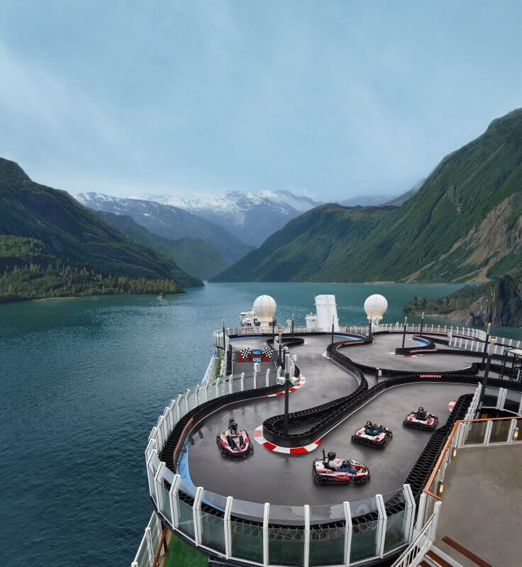All-Inclusive Resorts vs Cruises, all inclusive resorts compared to cruises, cruises vs all inclusive resorts, cruises compared to all inclusive resorts