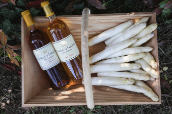 gold and white gold and white