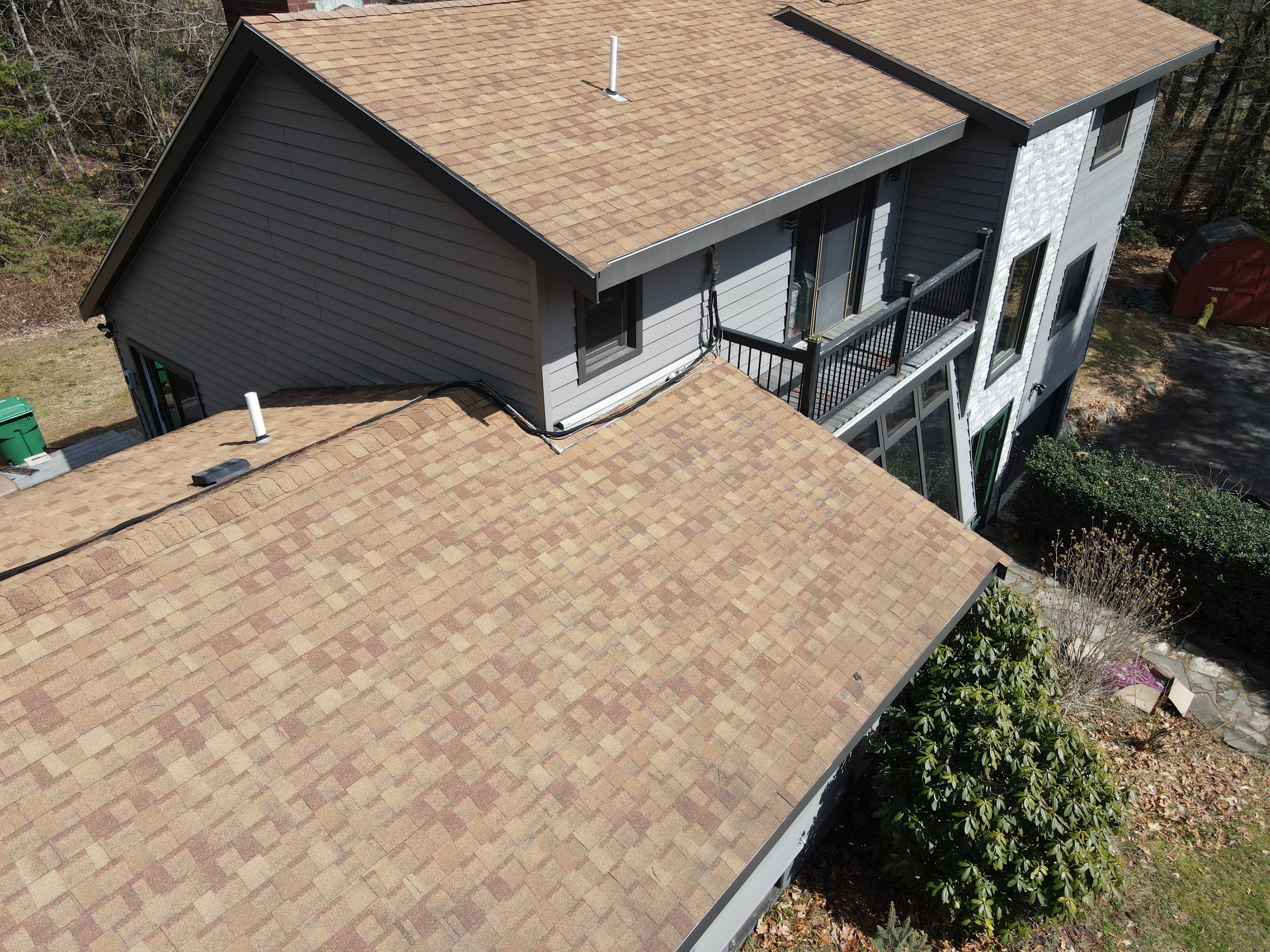 Cedar Roof Shingles – Pros, Lifespan & Value You Should Know