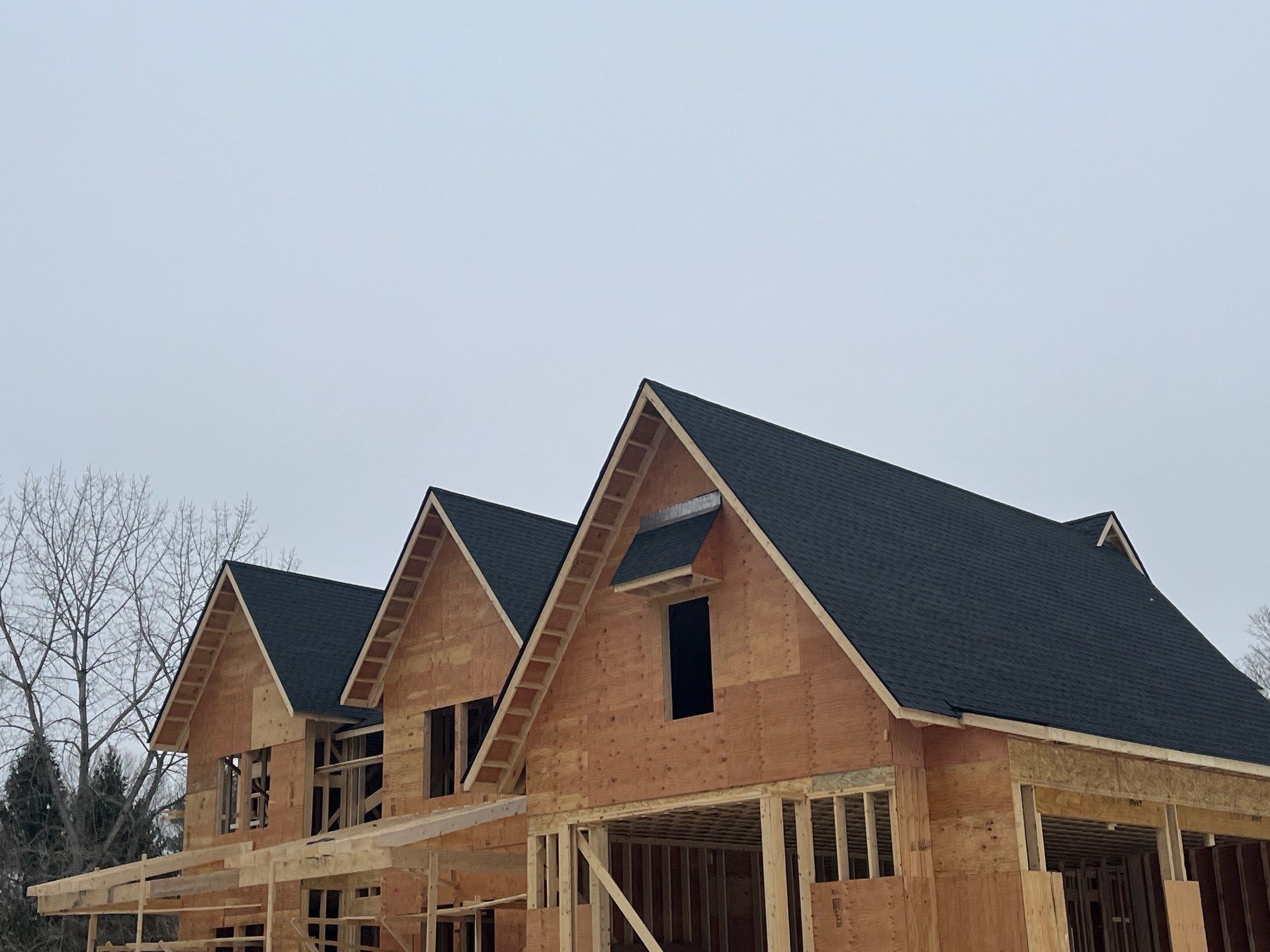 How Long Does a Slate Roof Last? Lifespan & Care Tips