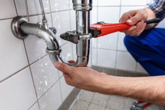 fixing burst pipes