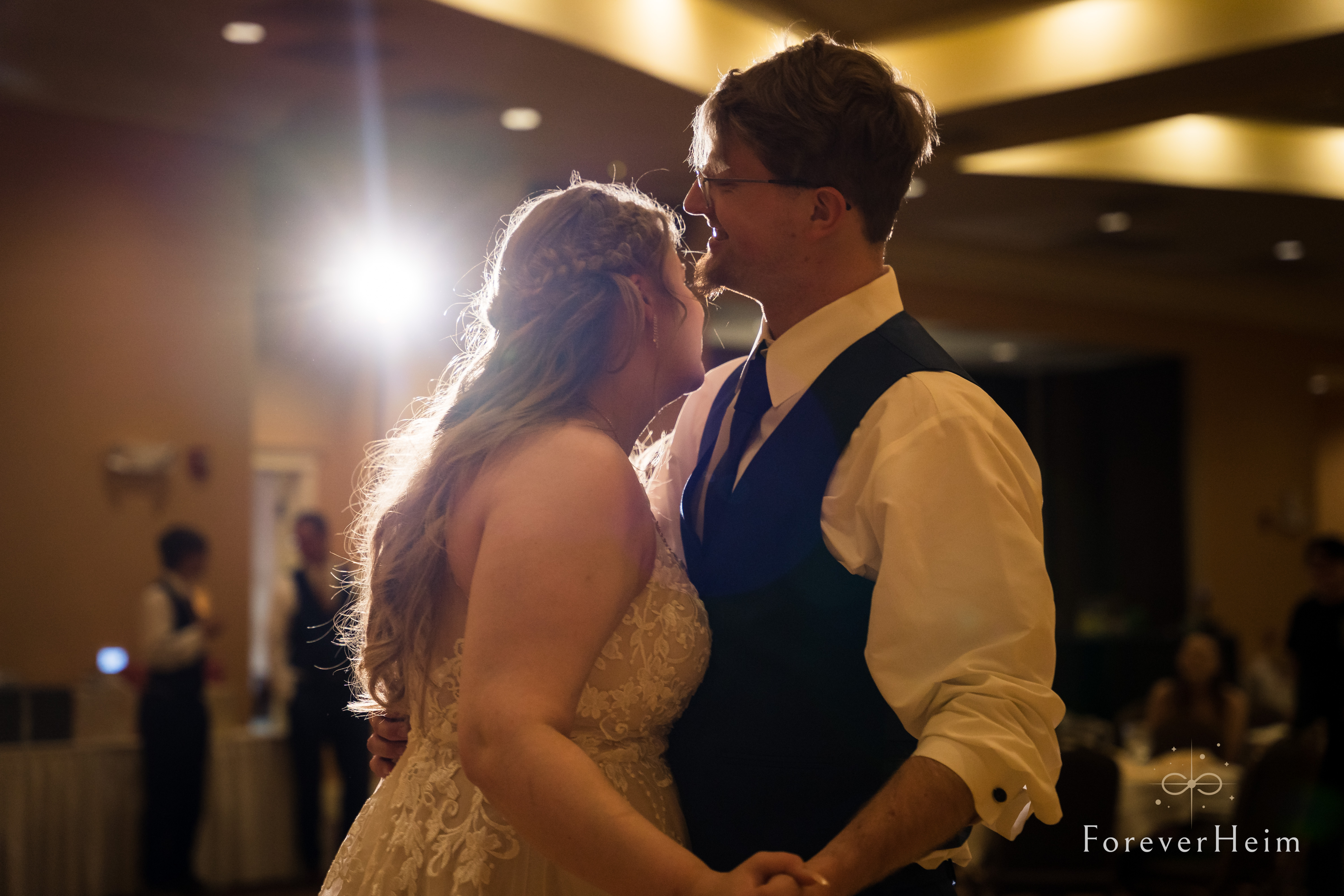 05-dakota-event-center-wedding