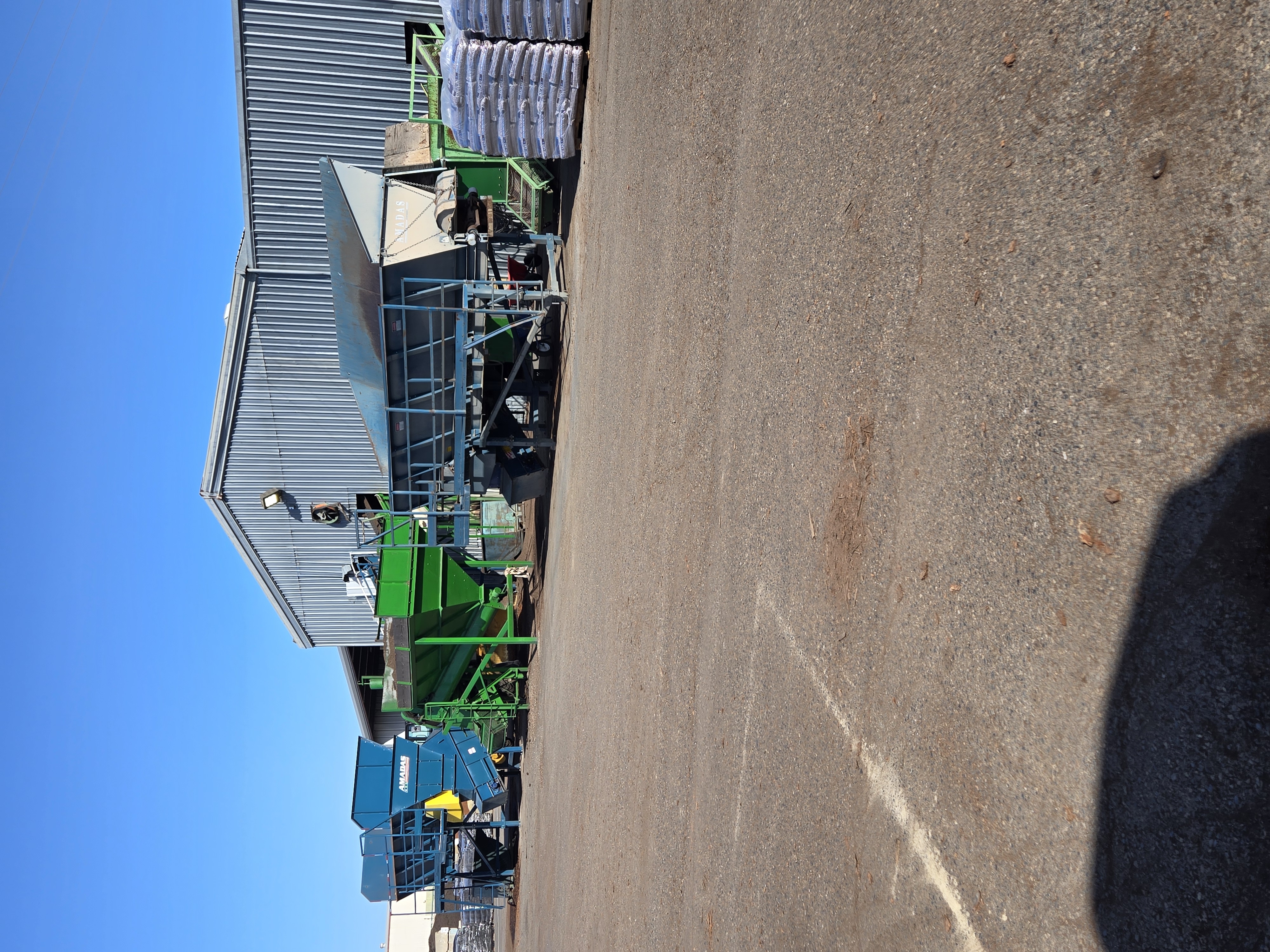 Soil and Mulch Loading Equipment