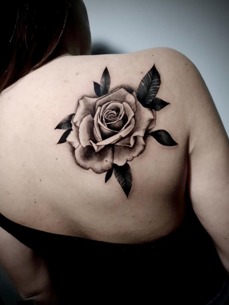 Tatuaggio 16