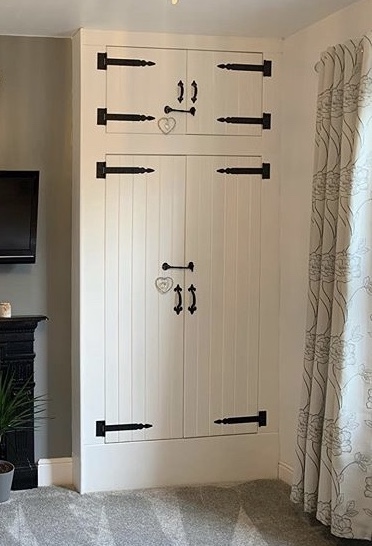 Bespoke fitted wardrobe in Wakefield Bespoke fitted wardrobe in Wakefield