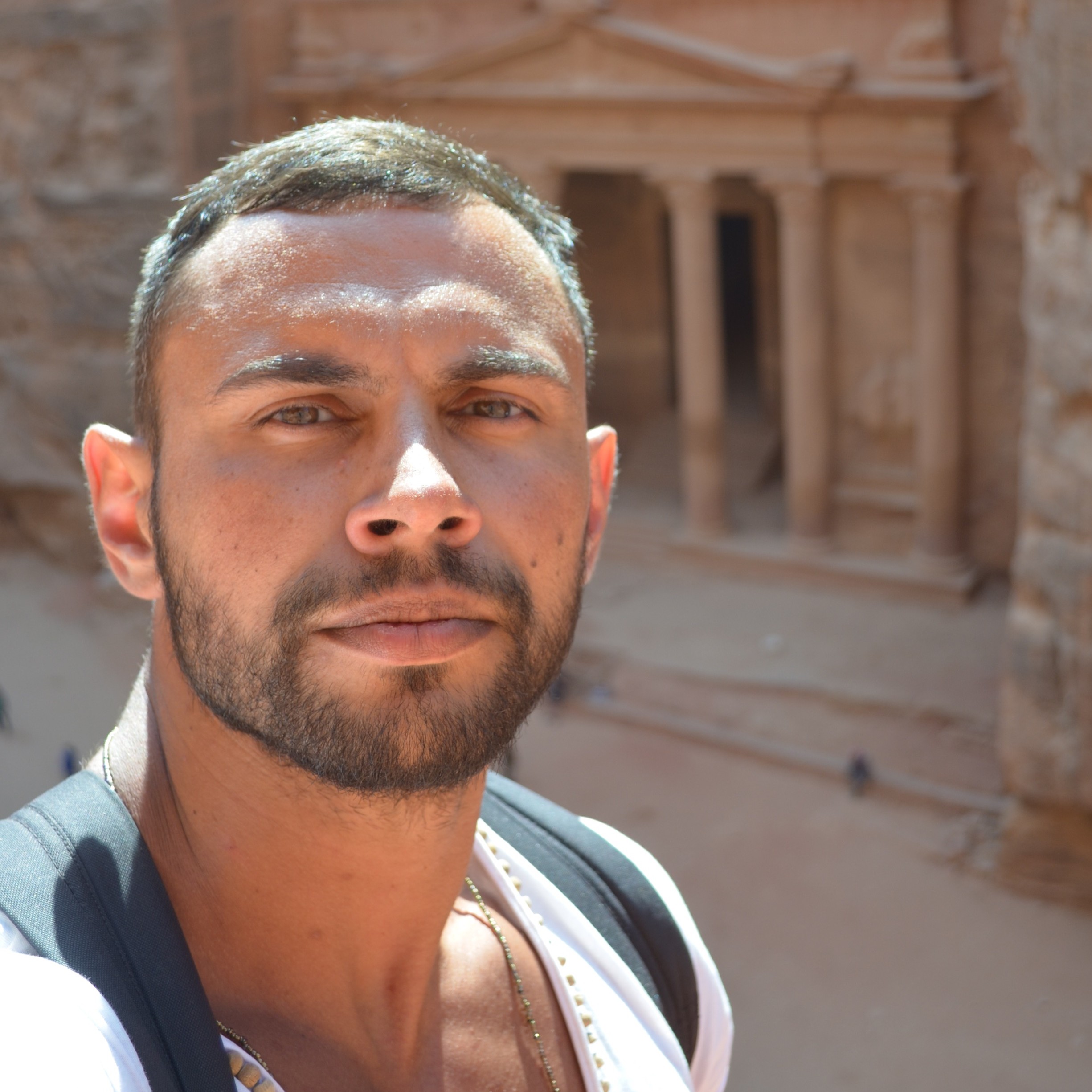 أحمد حسن