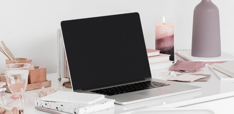 Discover how to manage tasks, track goals, and stay organised effortlessly. And learn how to achieve Superwoman-Level productivity with this online tool. #Notion #productivity #Notiontemplate #organization #timemanagement