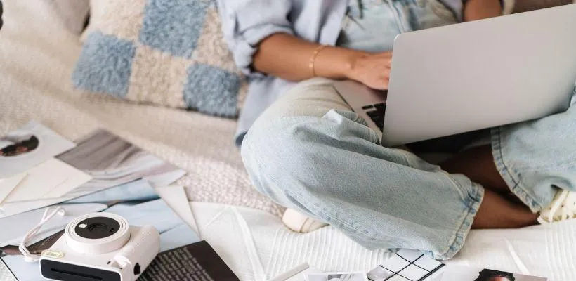 girl typing