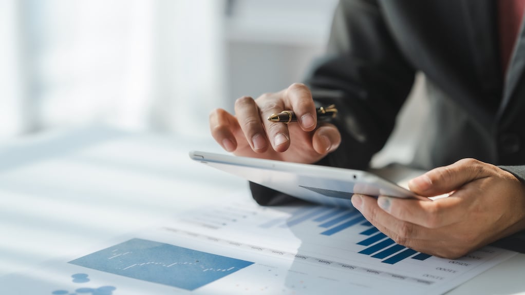 office lease holdover