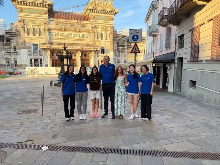 Sharon Chu, Yichen (Jessie) Cai, Katie Sullivan, Ella Su, Caroline Zhao and Jasmine Bakhshi standing with Mitch Dunitz Sharon Chu, Yichen (Jessie) Cai, Katie Sullivan, Ella Su, Caroline Zhao and Jasmine Bakhshi standing with Mitch Dunitz