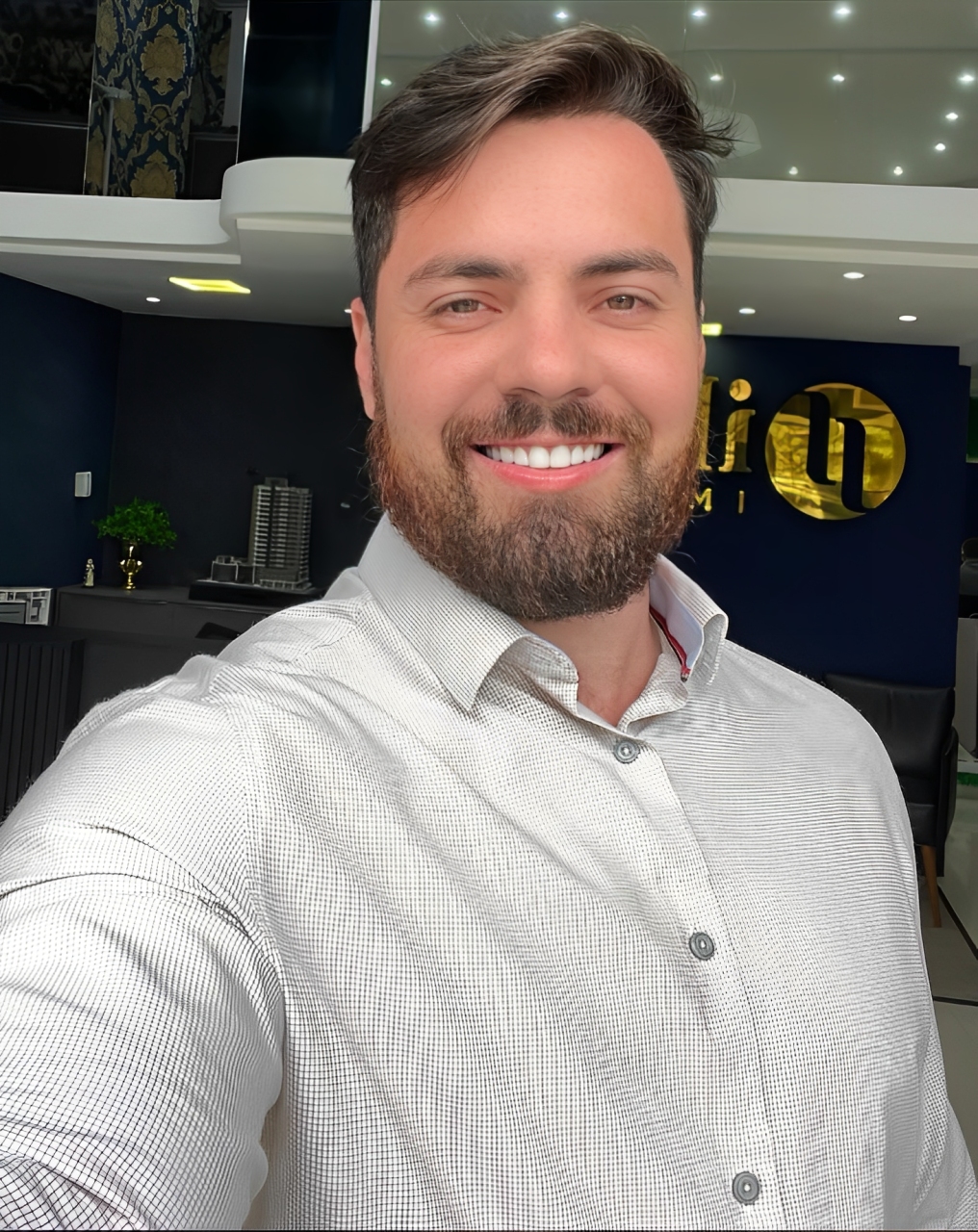 O maior especialista em imóveis prontos e lançamentos no litoral de Santa Catarina.