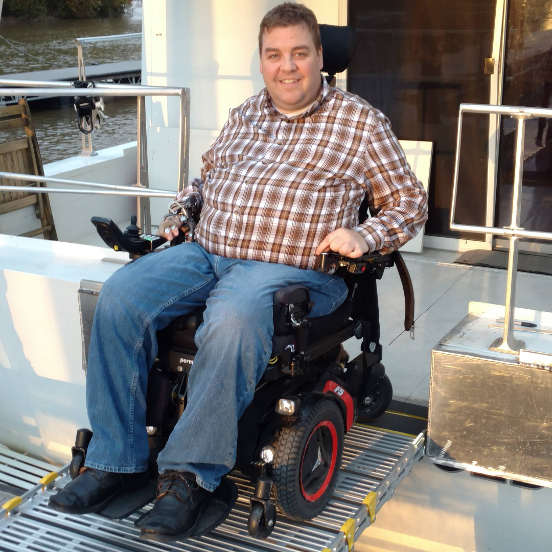 Takacat Wheelchair Accessible Tender