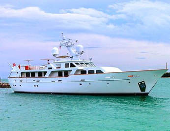 charter-haima-yacht