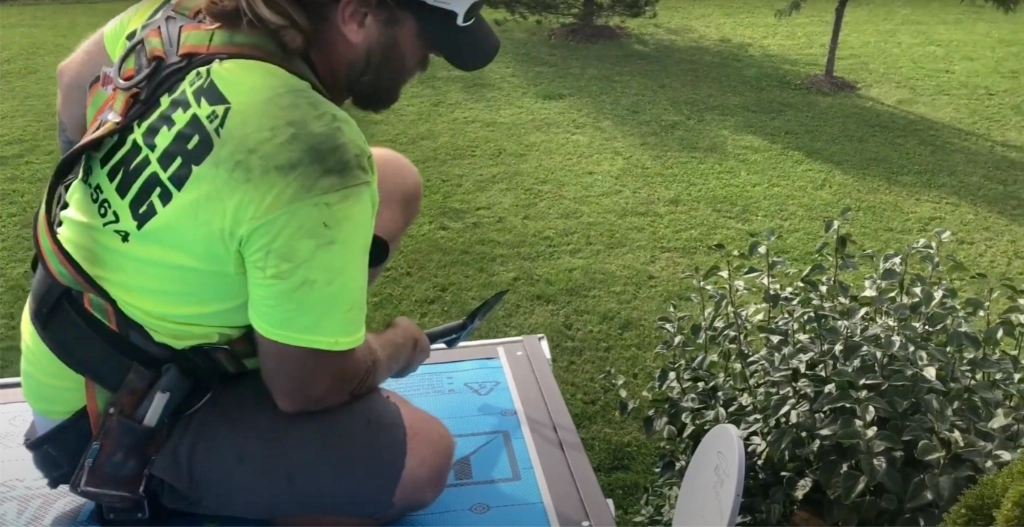 Roofing School - setting the trim edge