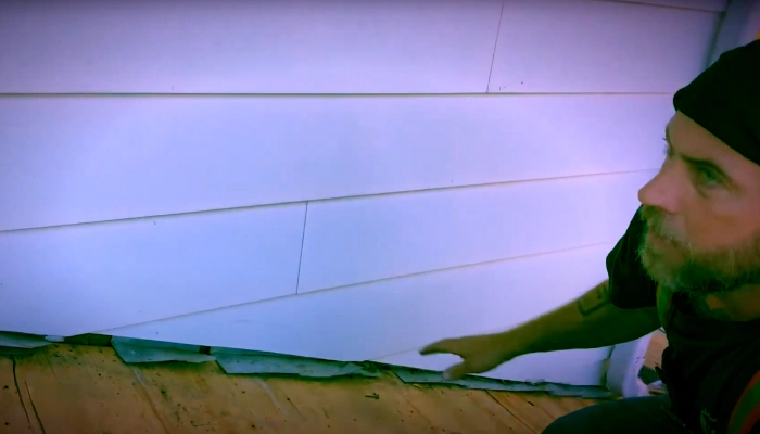 when to replace flashing on a roof