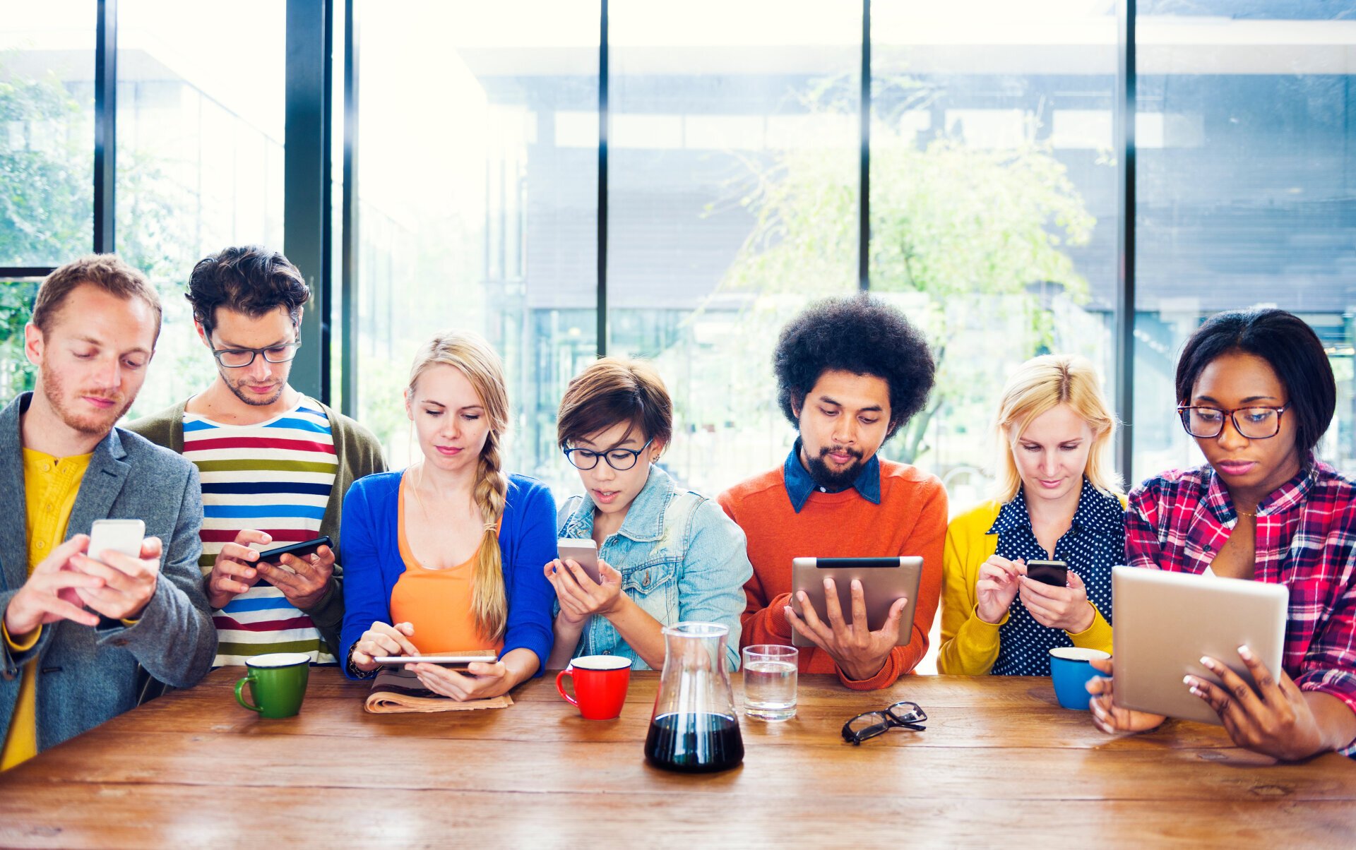Keep in touch with site visitors and boost loyalty Keep in touch with site visitors and boost loyalty