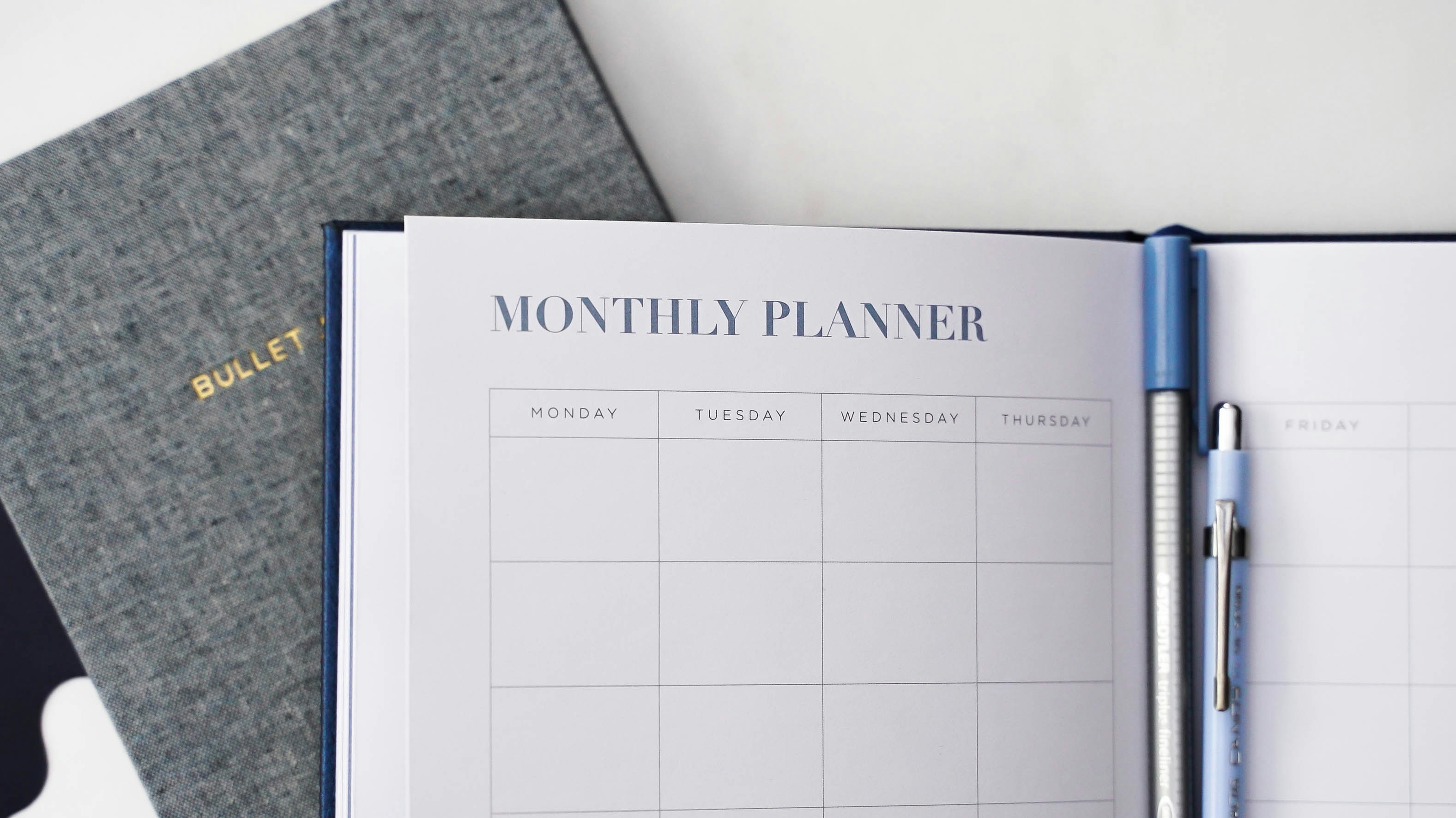 How to create a home maintenance schedule: Daily, monthly, and seasonal checklists to prevent costly repairs and stay organized. How to create a home maintenance schedule: Daily, monthly, and seasonal checklists to prevent costly repairs and stay organized.