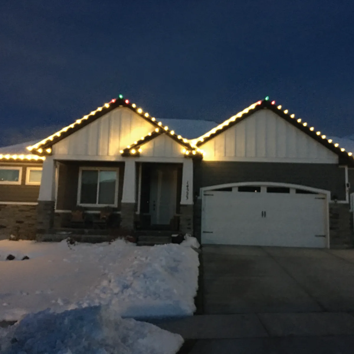 Huckleberry Lights Christmas installation 4