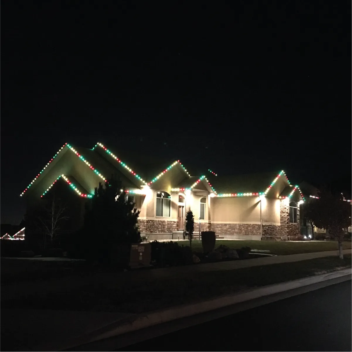 Huckleberry Lights Christmas installation 7