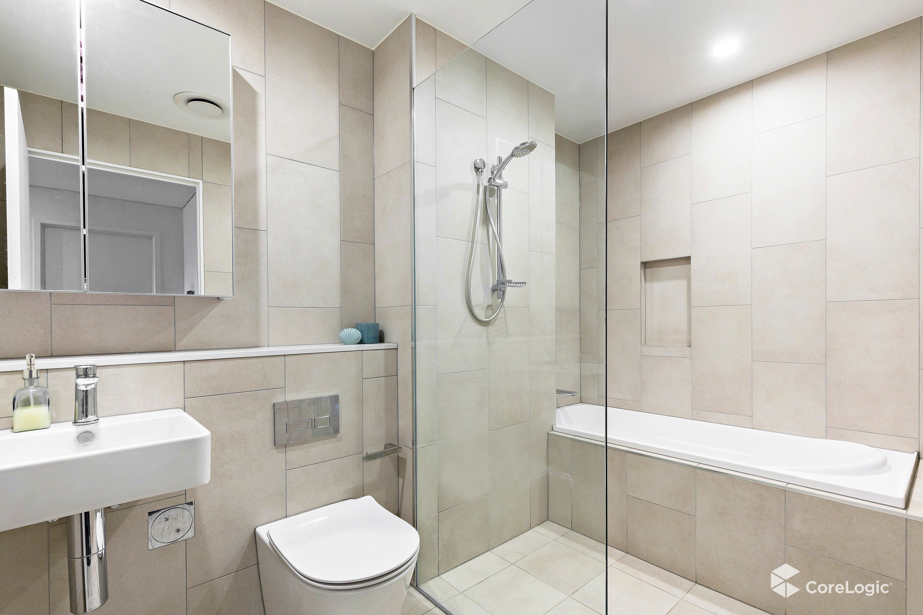 Modern Bathroom in Wollongong Apartment bought by Heims Property Buyers