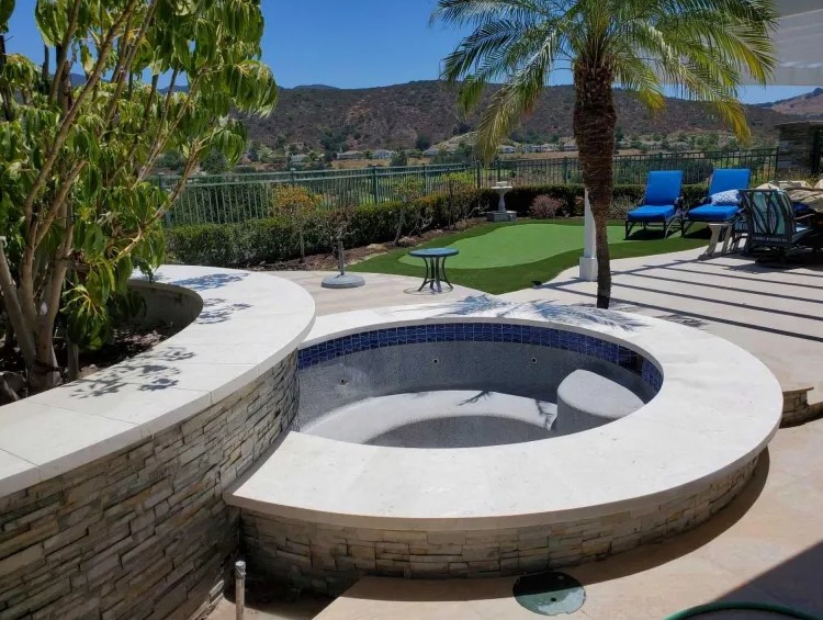 Hot Tub Feature
