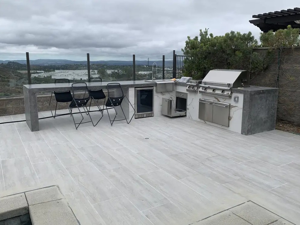 Outdoor Bar