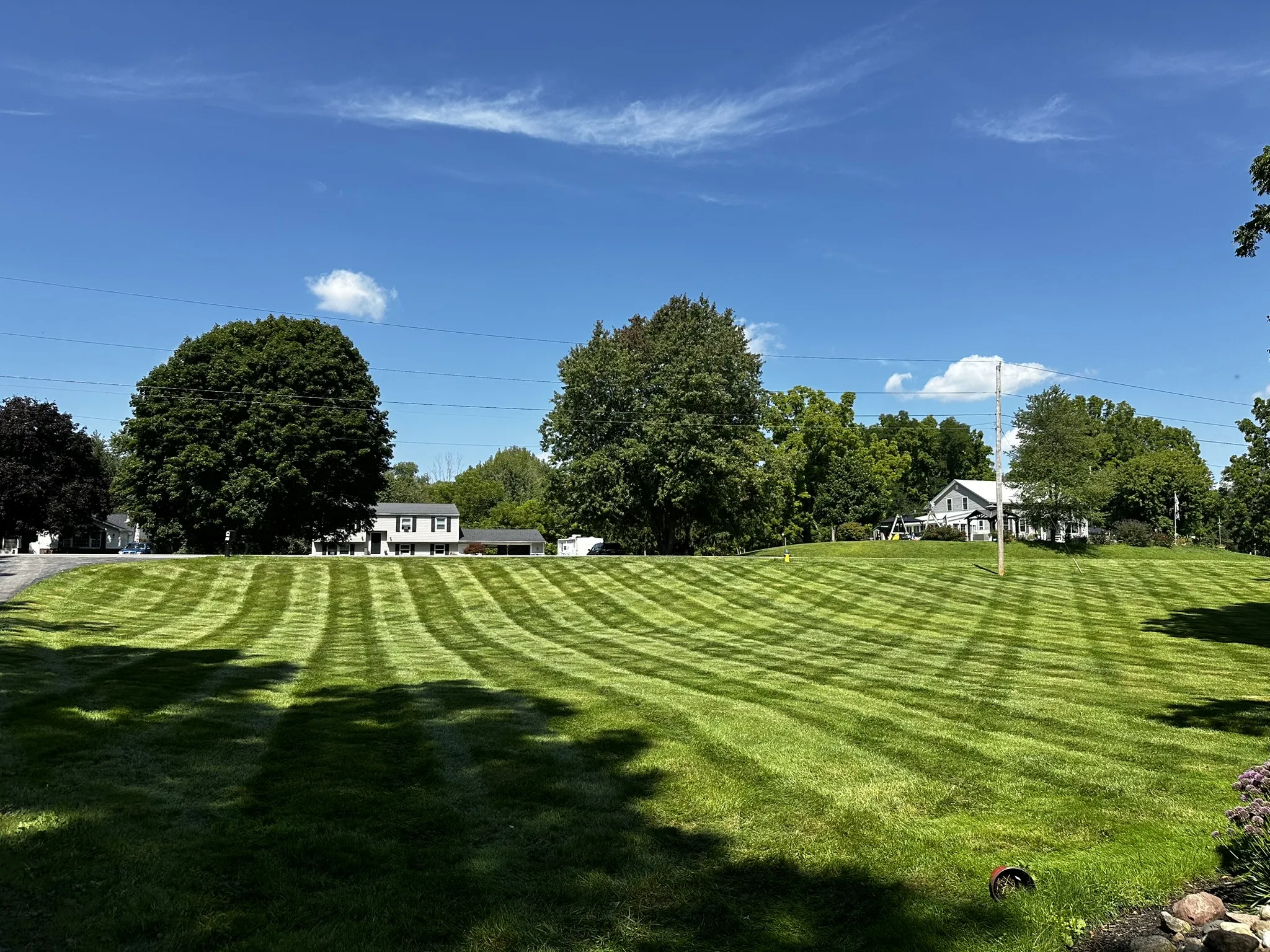 Rochester Lawn Maintenance freshly cut
