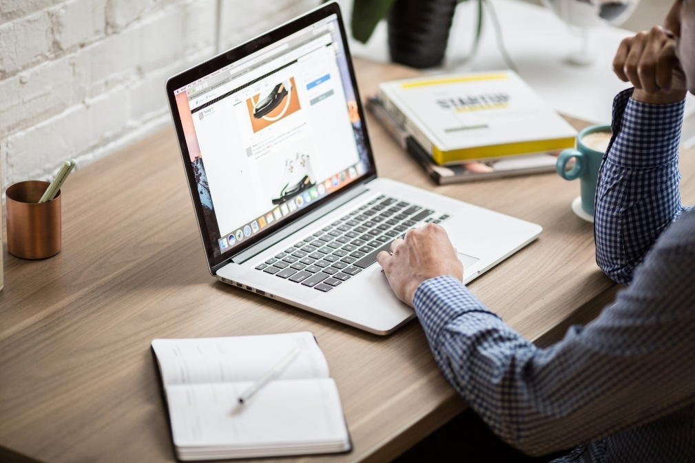 Build Your Credibility with Personal Brand Websites
