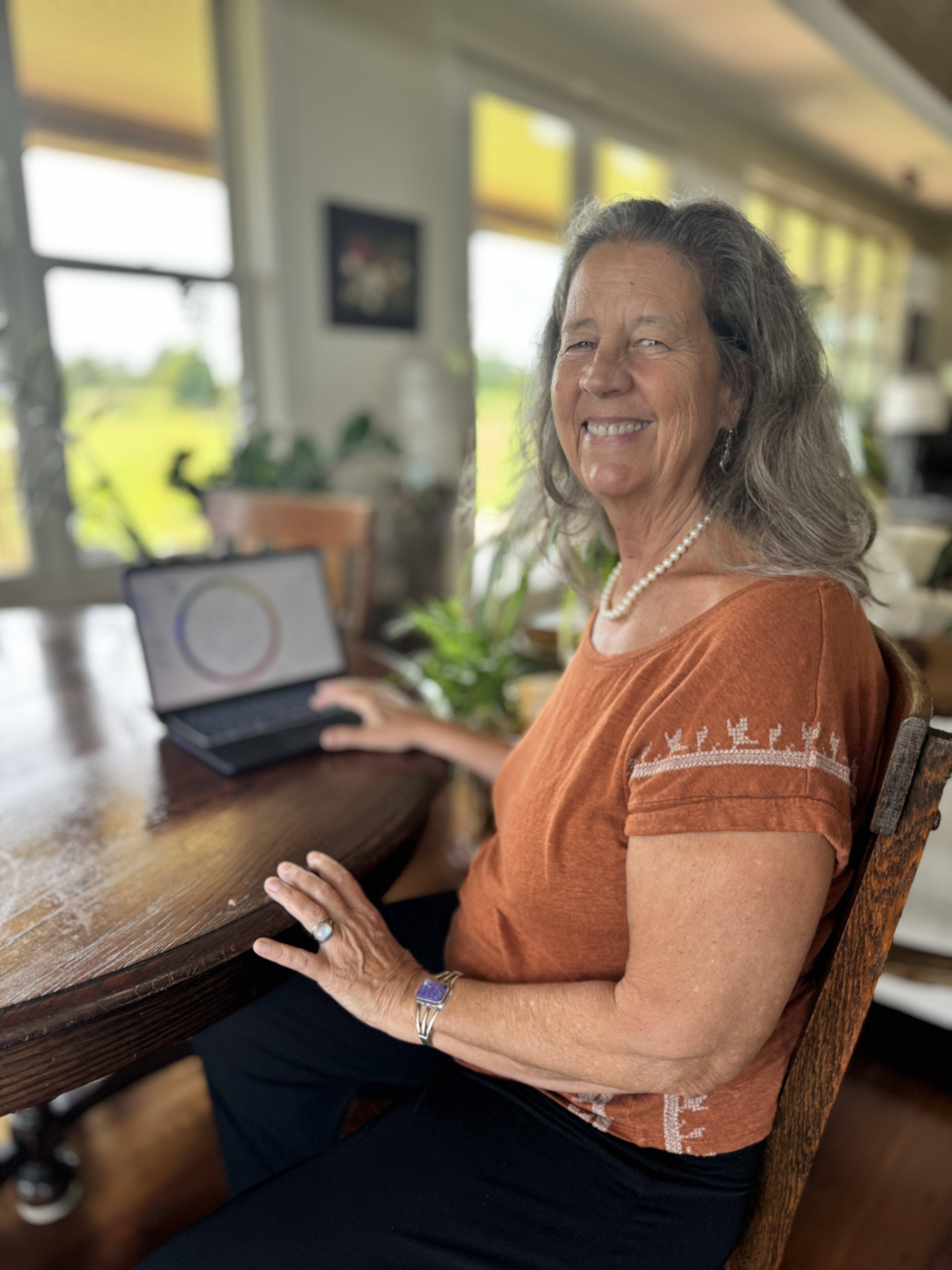 20+ year Astrologer, Sarah Murray 