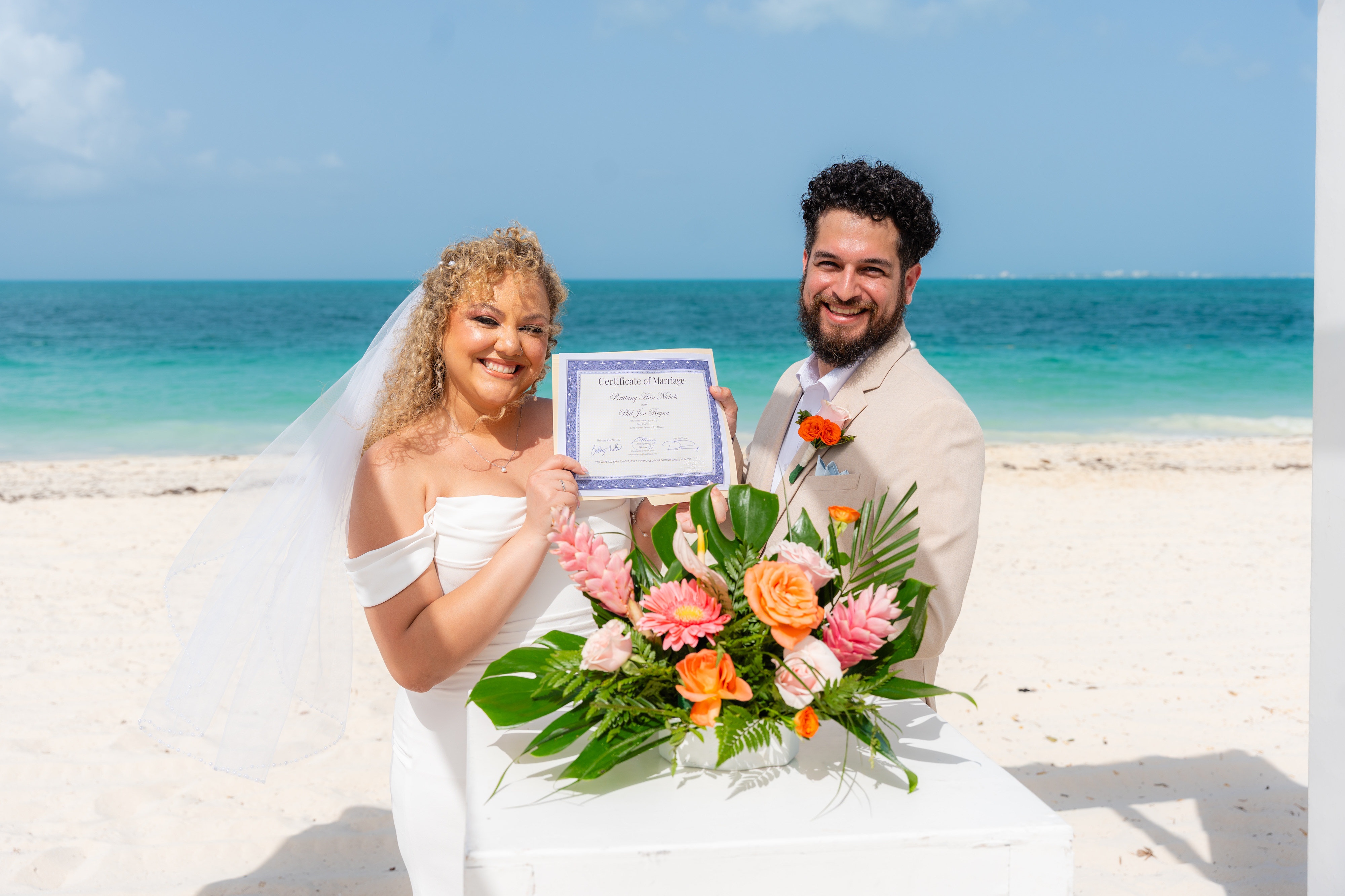 Bride and Groom Grand Palladium Costa Mujeres