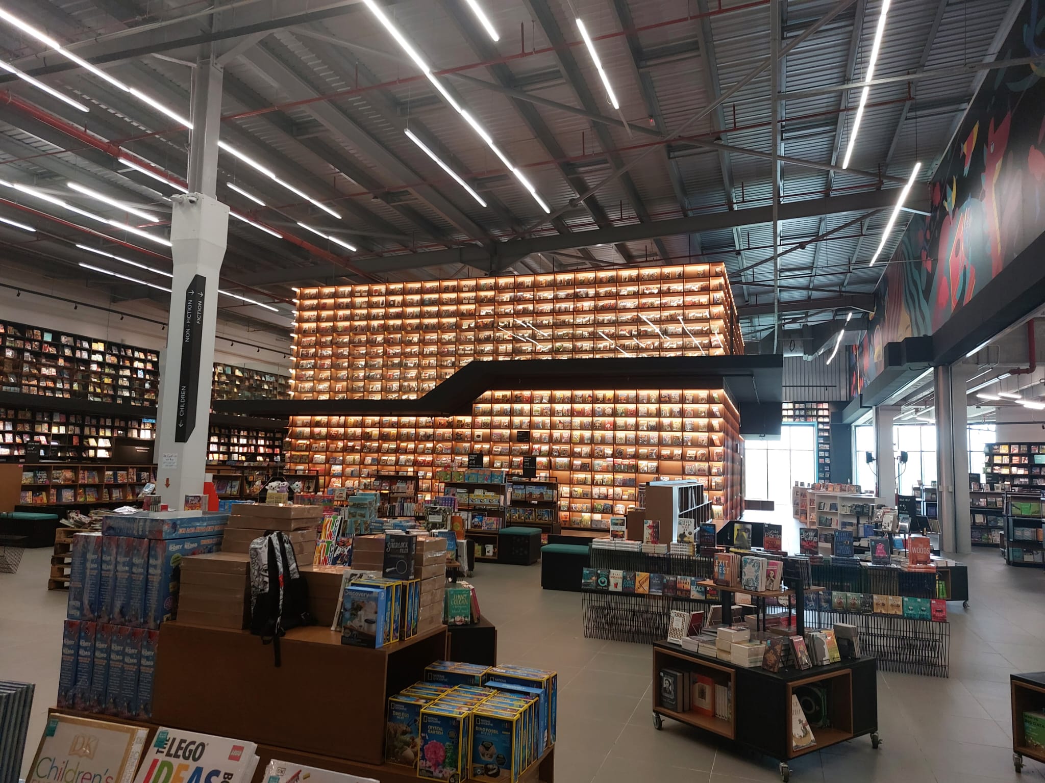 Book Xcess - Sunway Big Box
