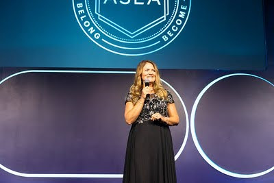 LoriAnn Image 1