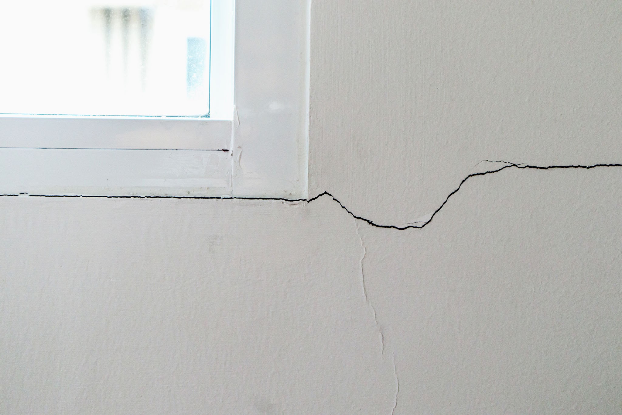 wall crack wall crack