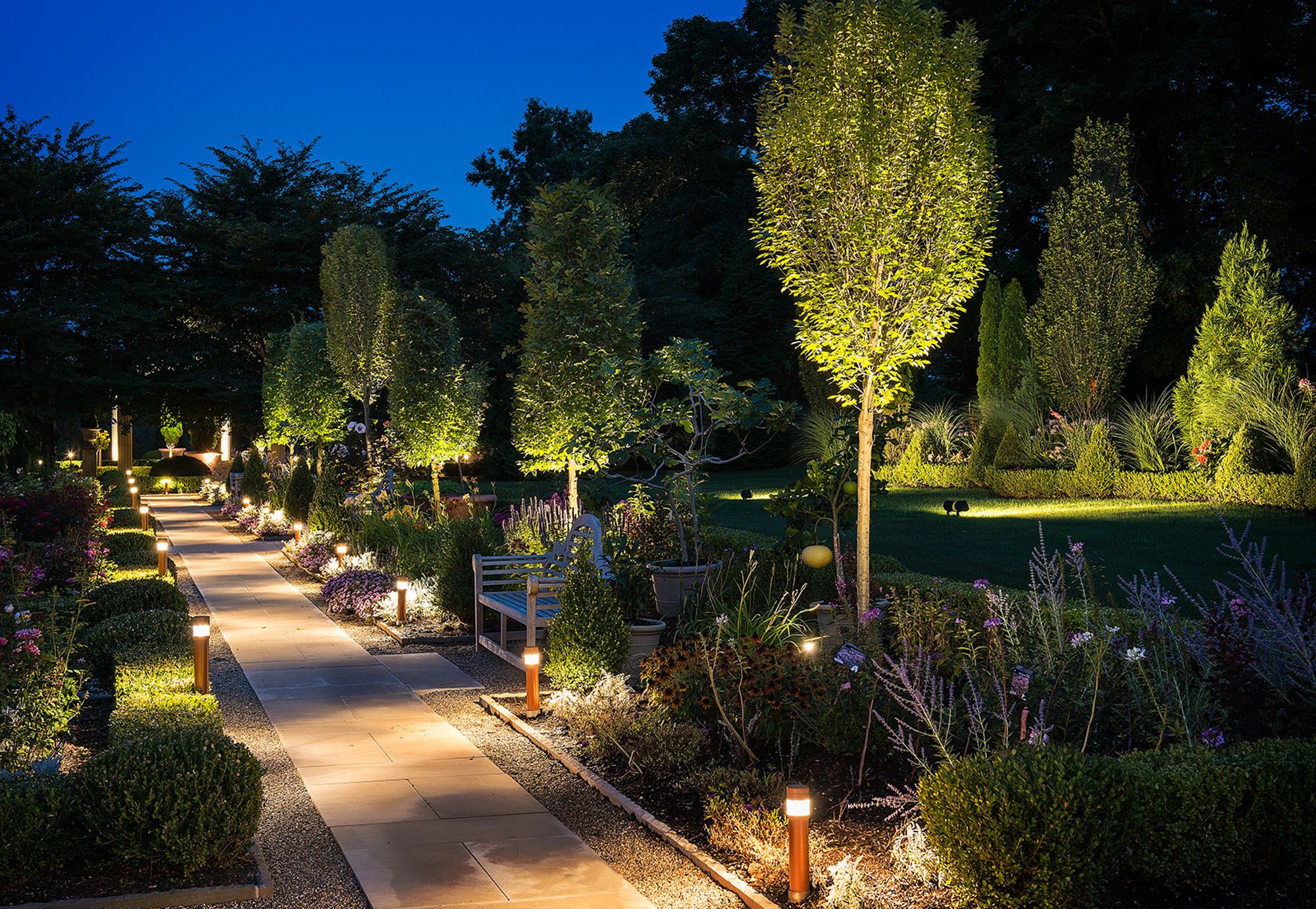 Landscape Lighting, beautiful landscape on display