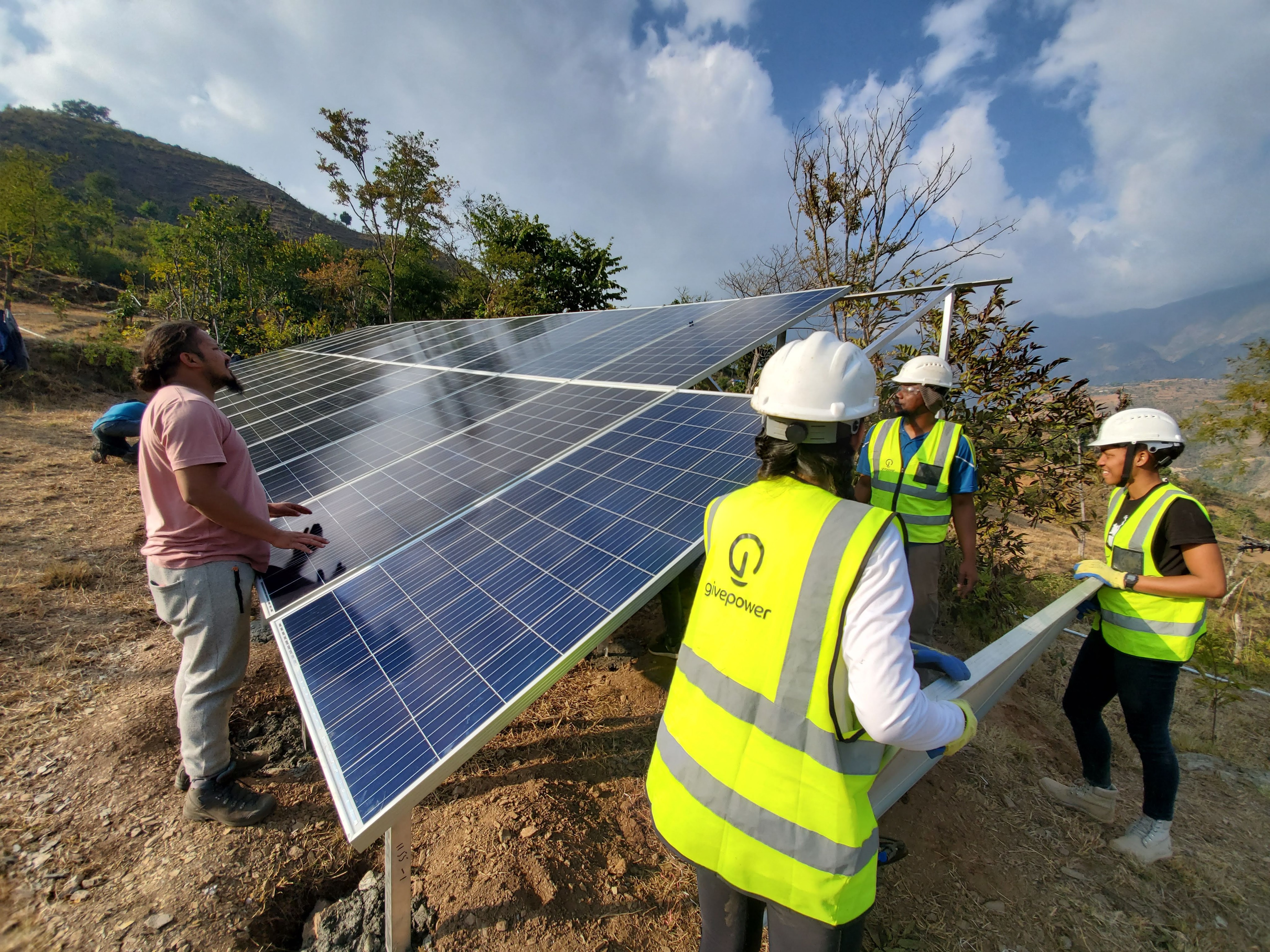Emergency GivePower Soligo responders in Puerto Rico using solar-powered communication systems post-Hurricane Maria. Emergency GivePower Soligo responders in Puerto Rico using solar-powered communication systems post-Hurricane Maria.