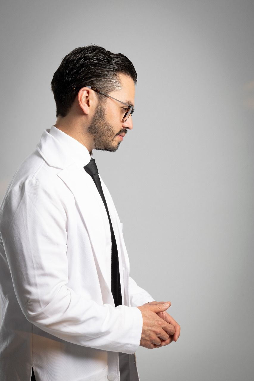 Dr. Edmundo Hernández Lara - Ortopedista y Traumatólogo