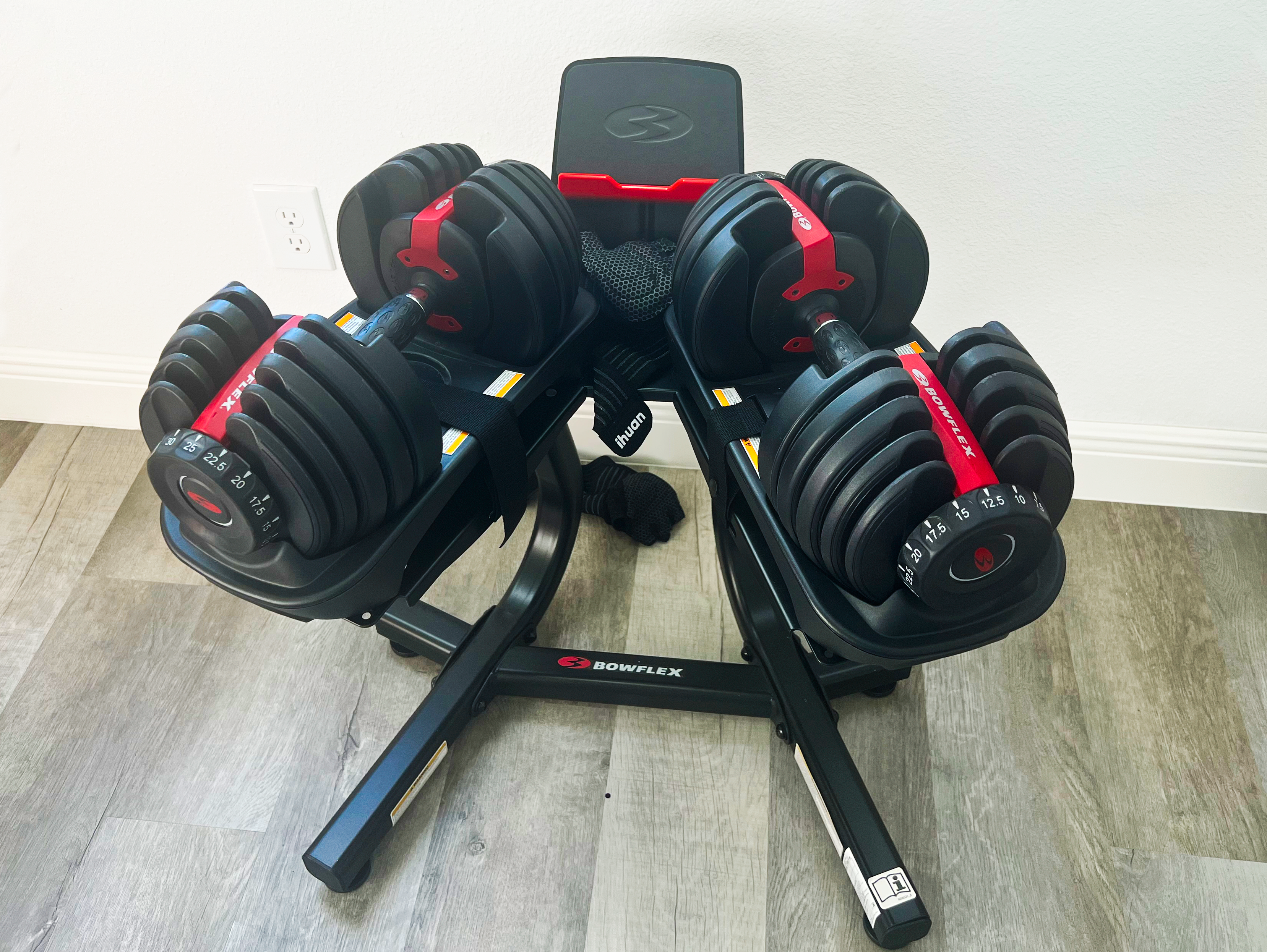 Adjustable dumbbells Adjustable dumbbells