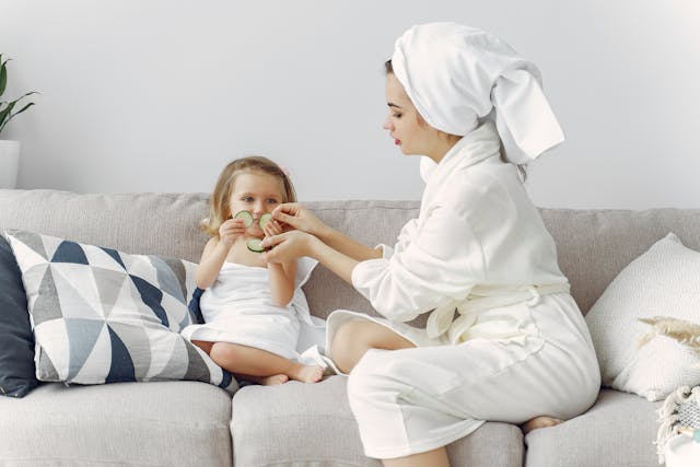 Spa day with mom and daughter