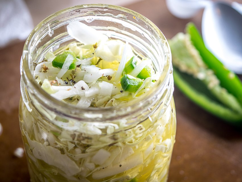 curtido mason jar
