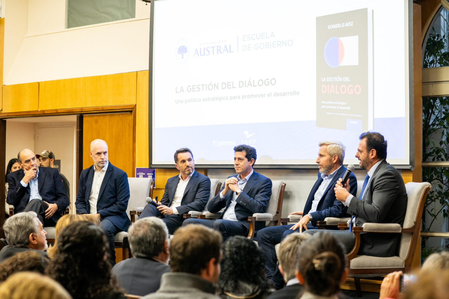 Gonzalo Aziz presento su libro “LA GESTIÓN DEL DIÁLOGO”