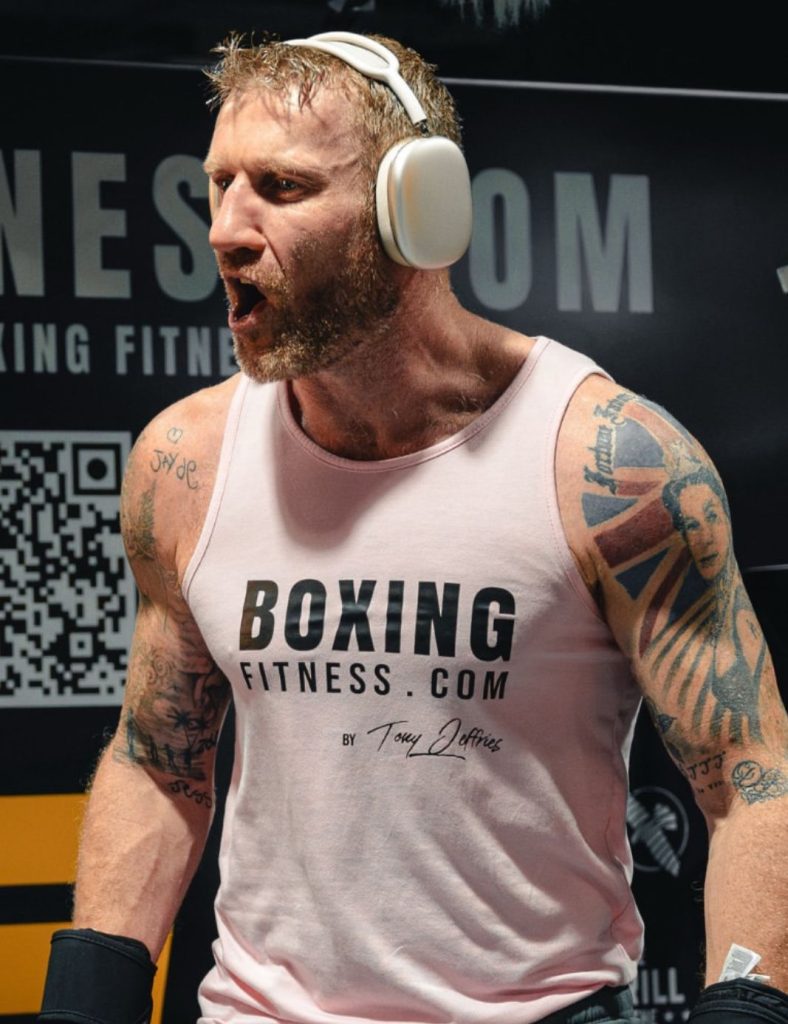World Record most boxing punches tony jefferies 1 World Record most boxing punches tony jefferies 1