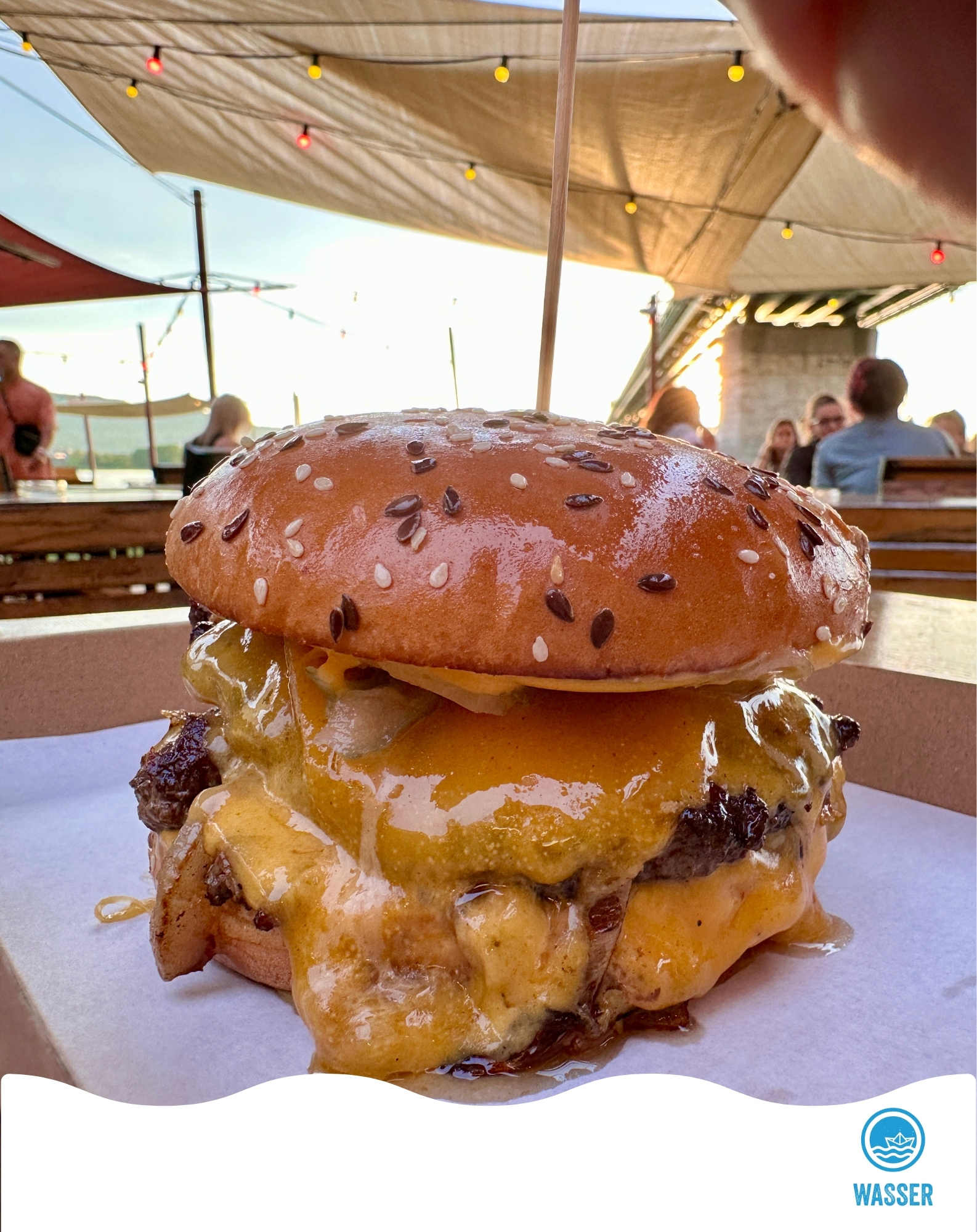 Dupla sajtburger Budapesten gluténmentes burger opcióval Wasser Budapest dupla marhahúspogácsa cheddar