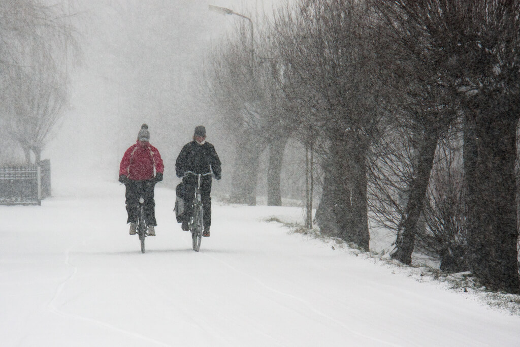 Benefits of riding bikes in winter 
